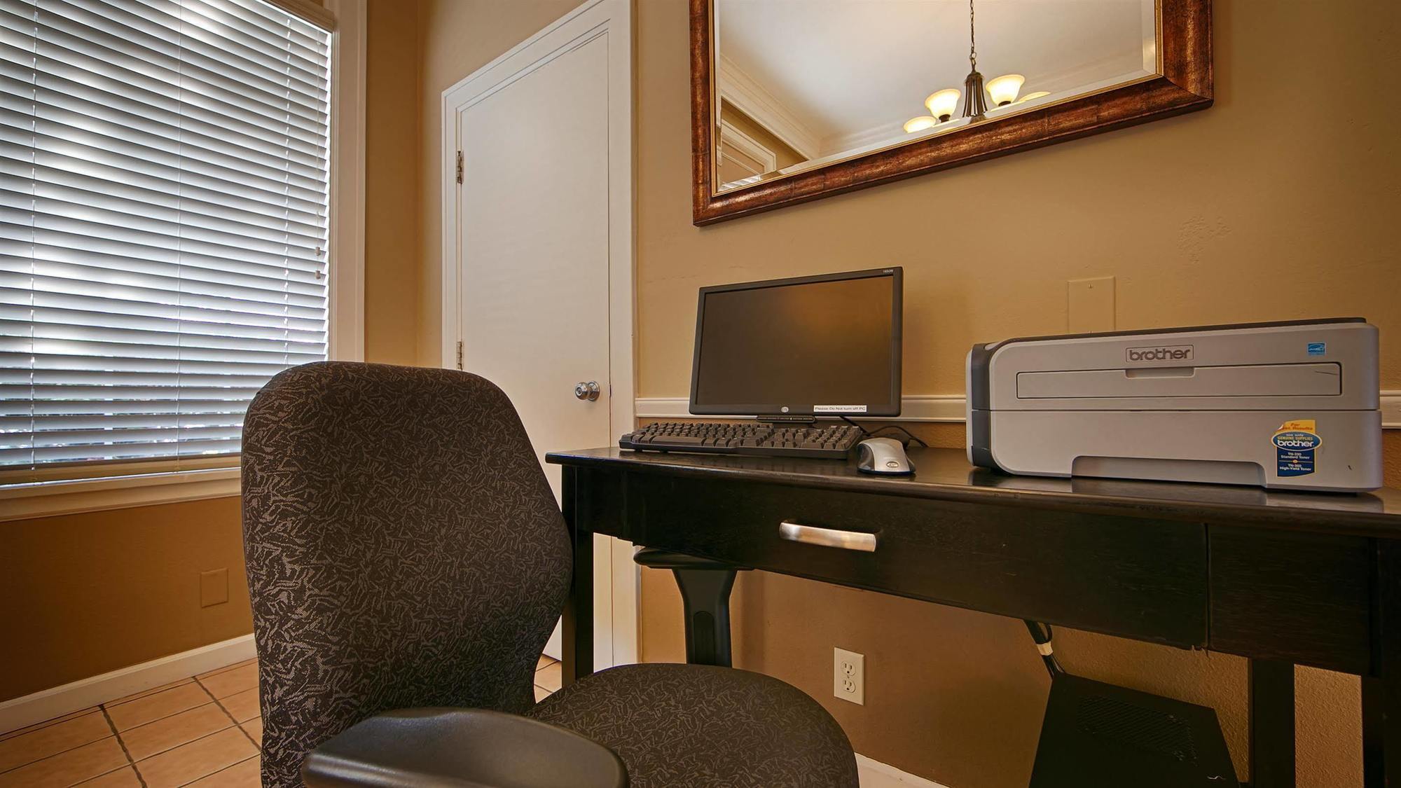 Best Western Lakewood Exterior foto